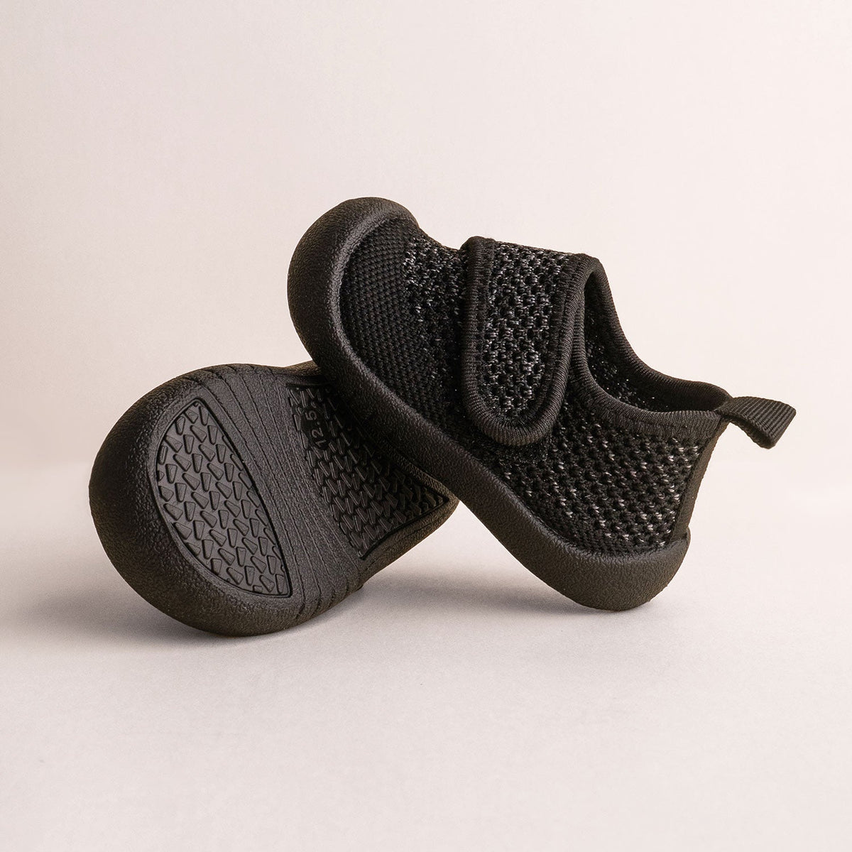 Duckies Velcro Black