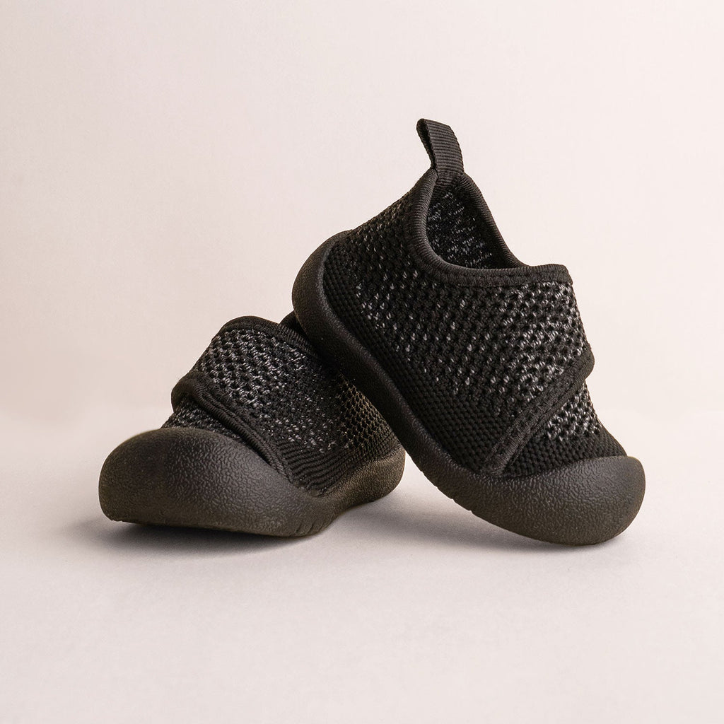 Duckies Velcro Black