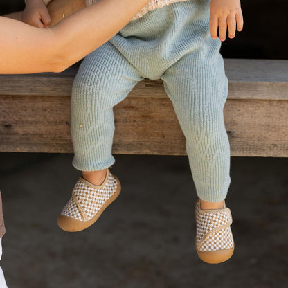Duckies Velcro Peanut Checker