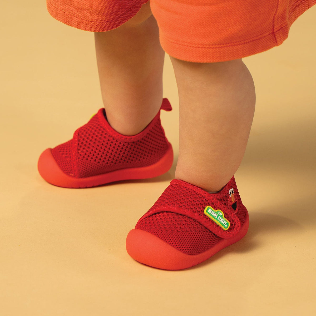 Duckies Velcro Elmo Red