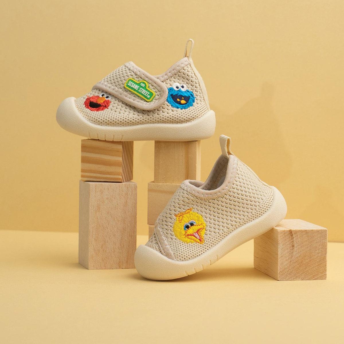 Duckies Velcro Sesame St Friends