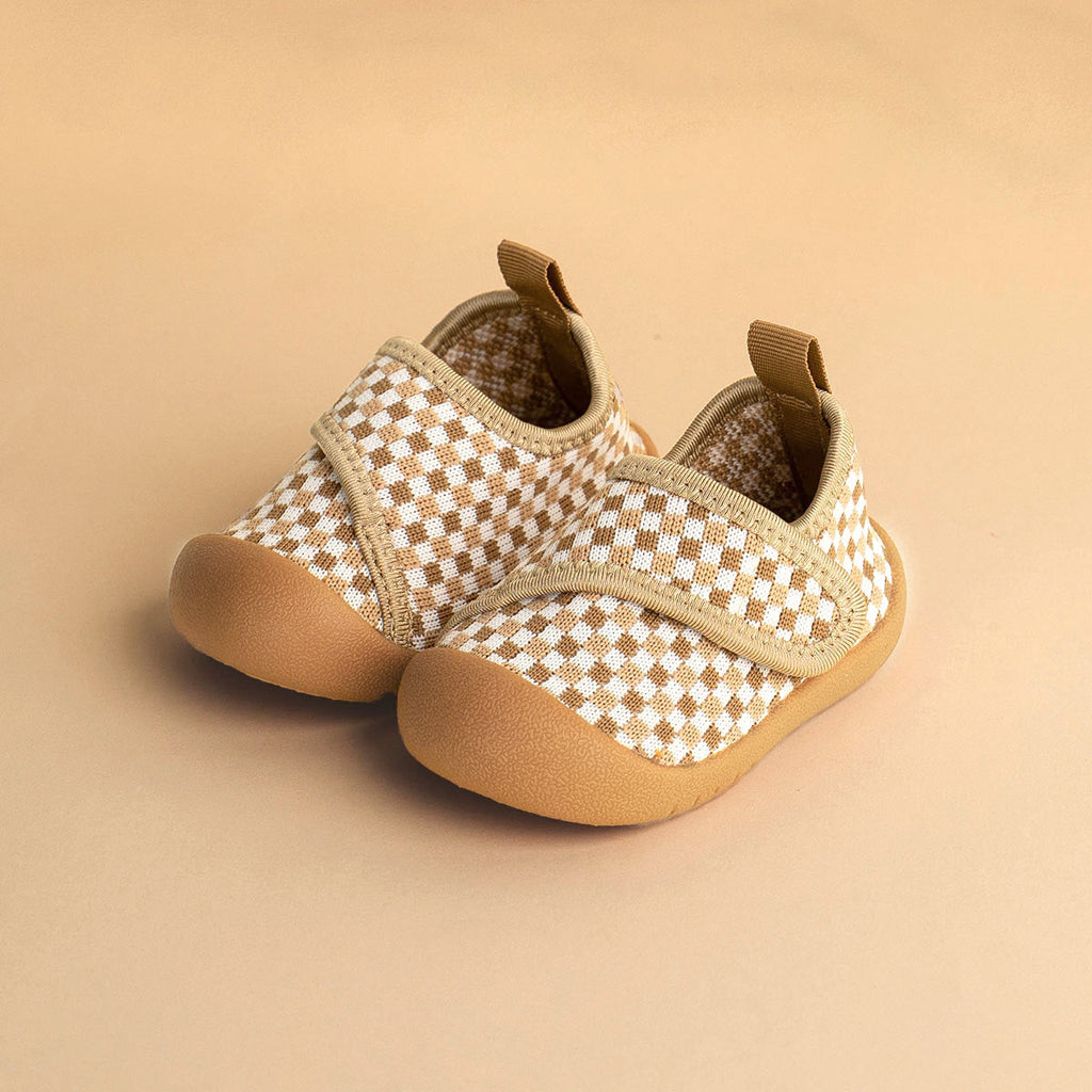 Duckies Velcro Peanut Checker