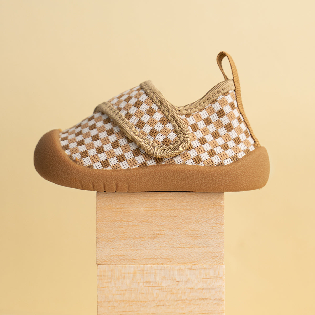 Duckies Velcro Peanut Checker