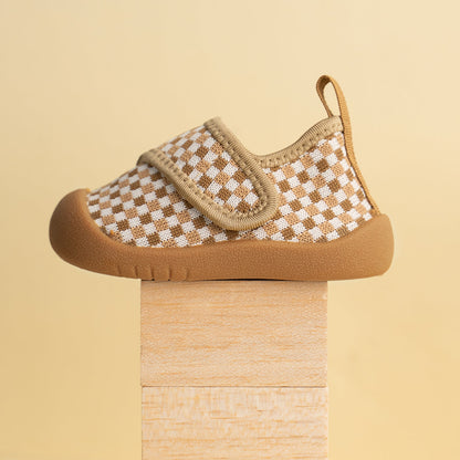 Duckies Velcro Peanut Checker