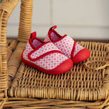 Duckies Velcro Strawberry Checker