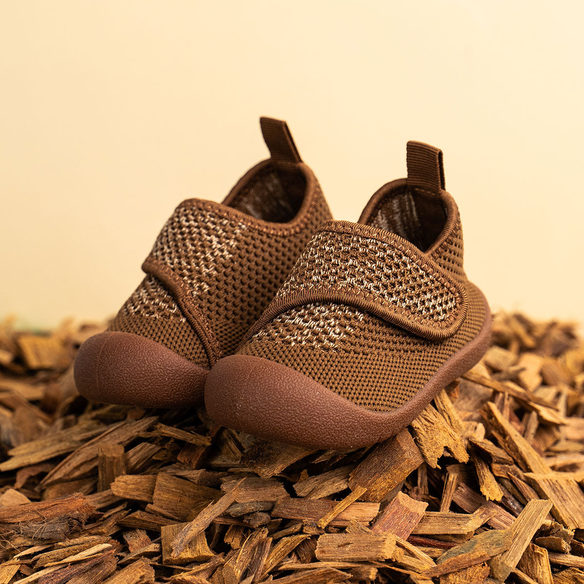 Duckies Velcro Walnut
